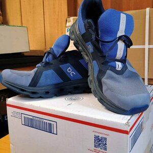 On cloud cloud runner men's size 11